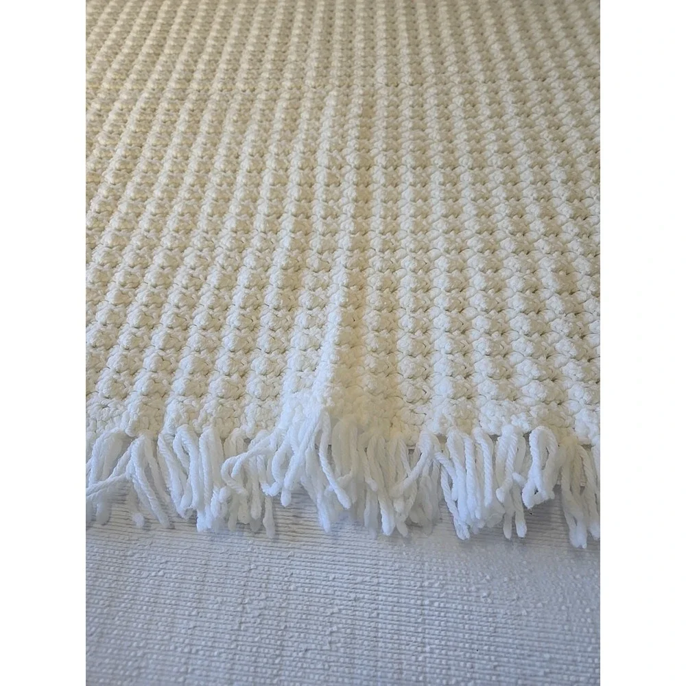 VTG Crochet Afghan Blanket White Throw Handmade Grannycore  Baby Blanket 37x37